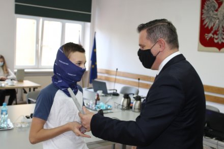 Wręczenie wyróżnień przez władze samorządowe